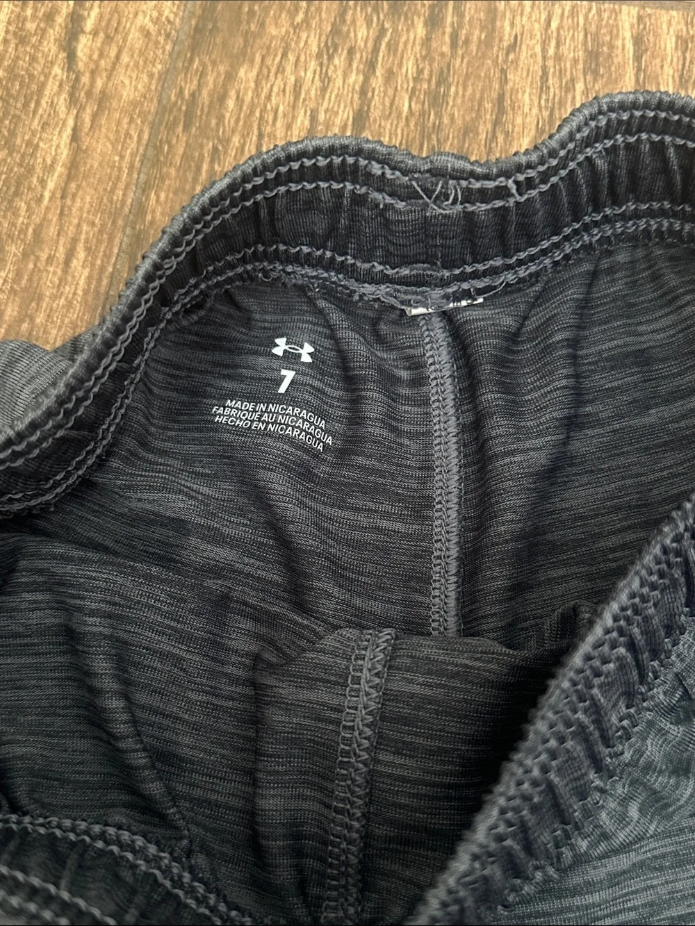 Under Armour boys Heathered Charcoal Athletic Shorts size 7 - Picture 2 of 3